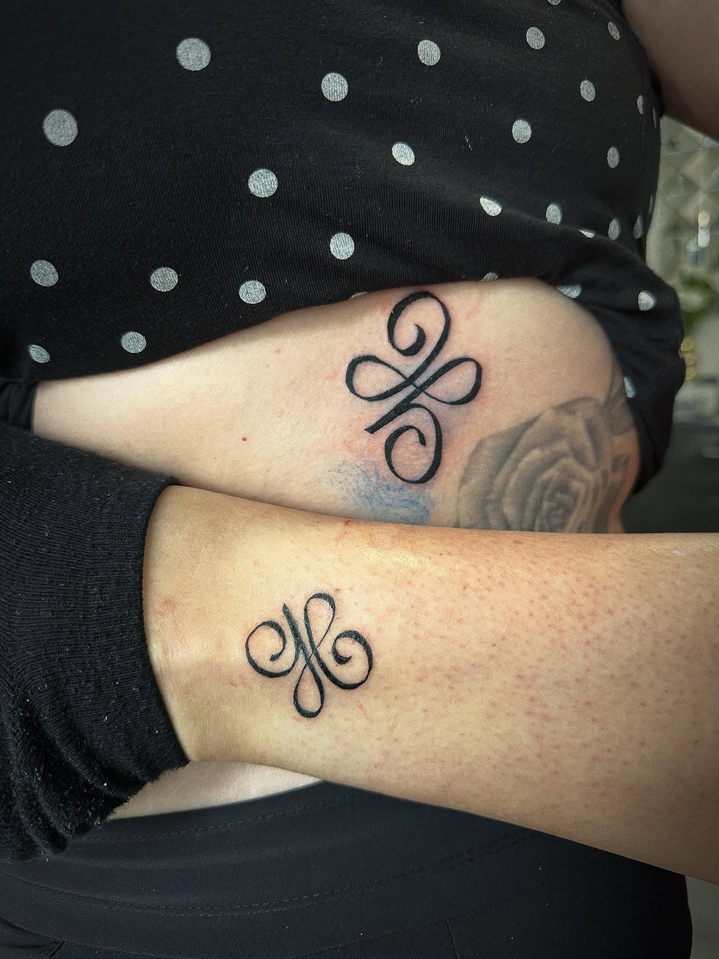 Voorbeeld van een tattoo in de stijl van Oottat Tattoo